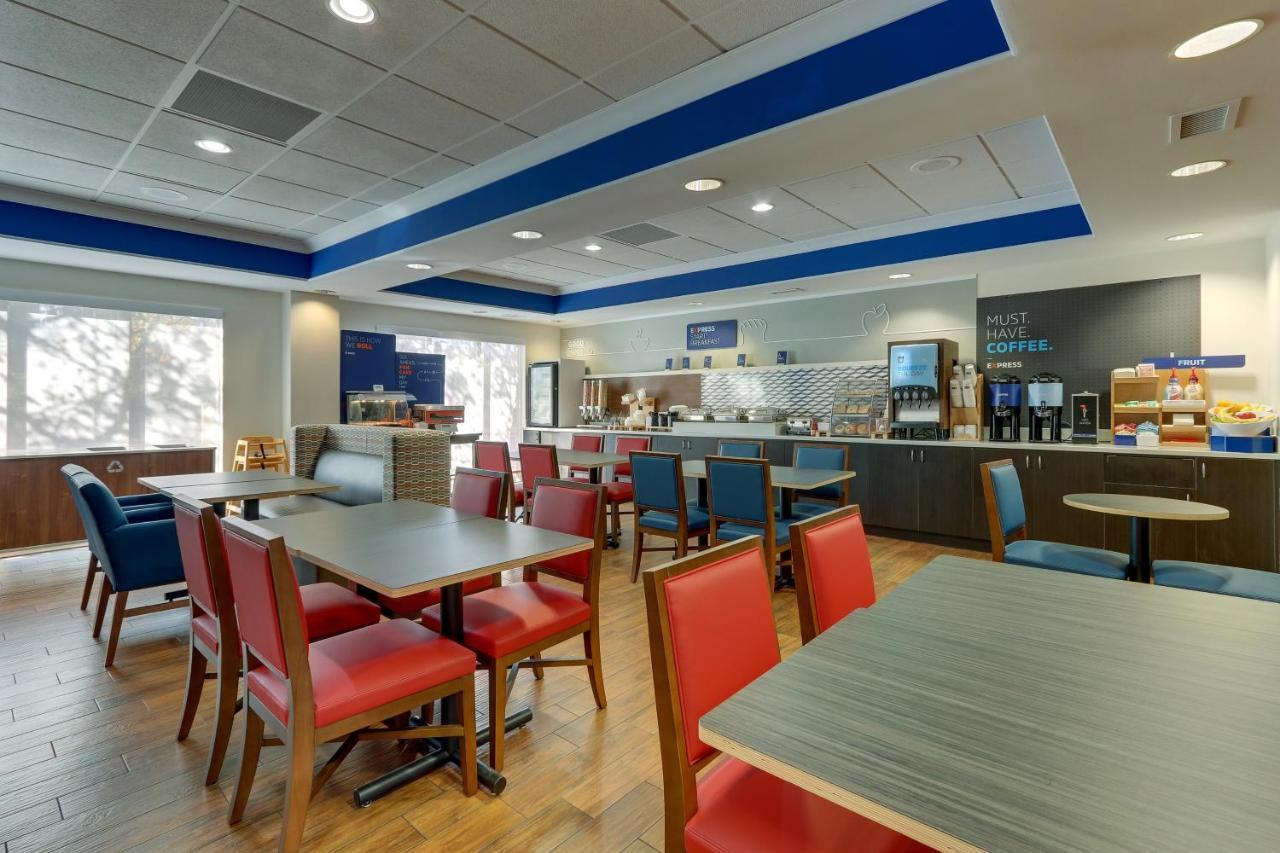 Holiday Inn Express Hotel & Suites Dayton-Centerville By Ihg Εξωτερικό φωτογραφία
